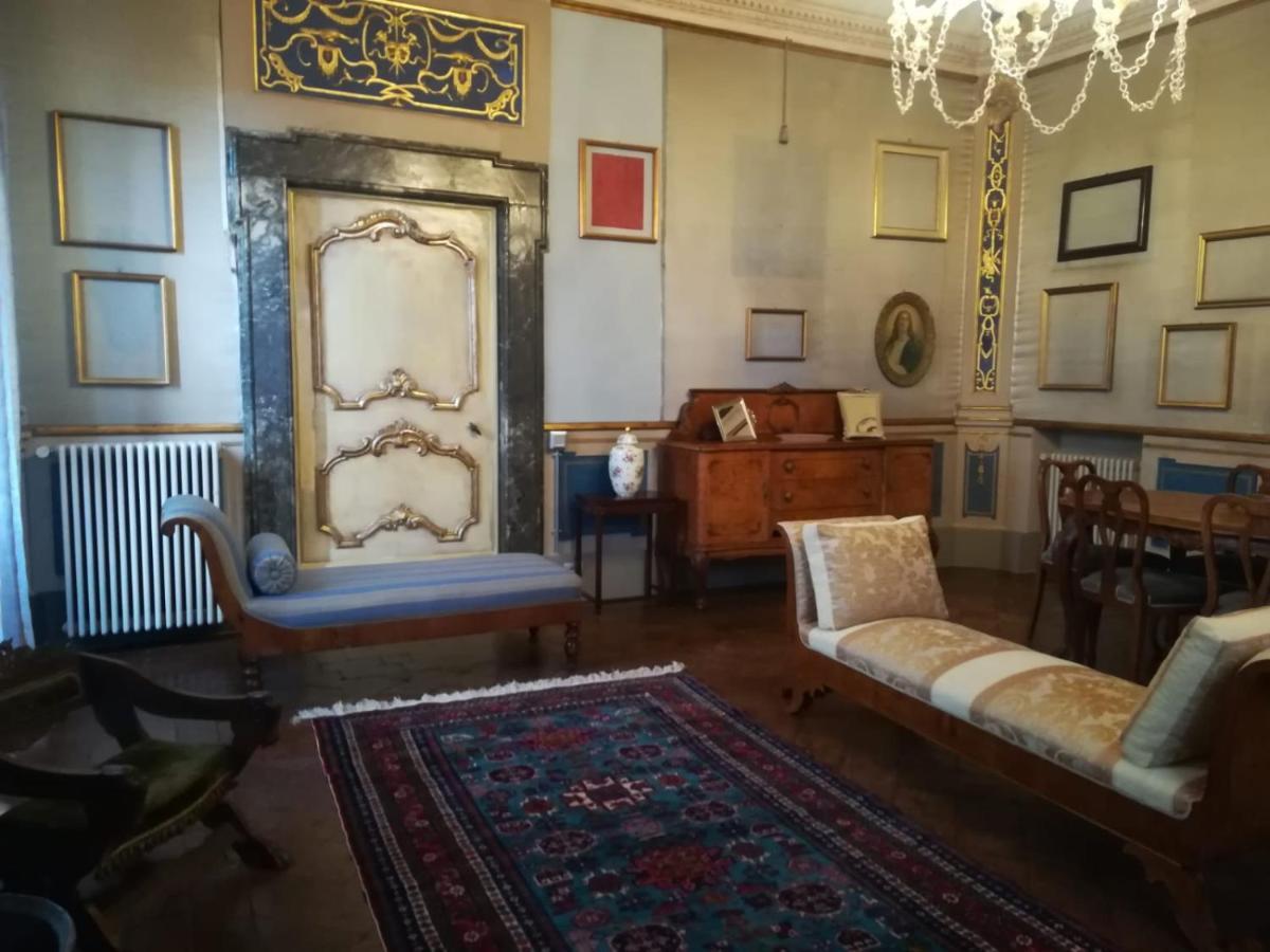 Boutique * Urbino