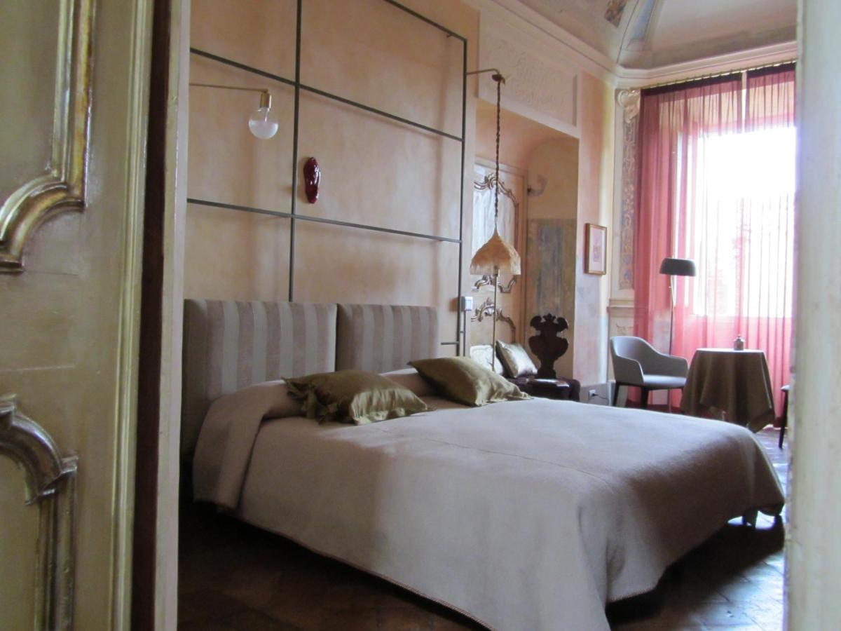 Boutique Urbino